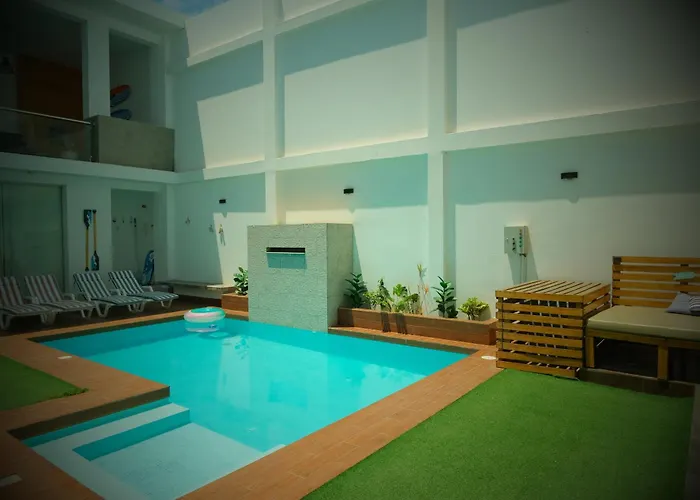 Casa Beach - Puerto Malabrigo Piscina Surf Chicama playa ola izquierda más larga del mundo