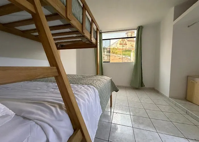 Casa amplia, terraza, vista al mar, Huanchaco, 3BR